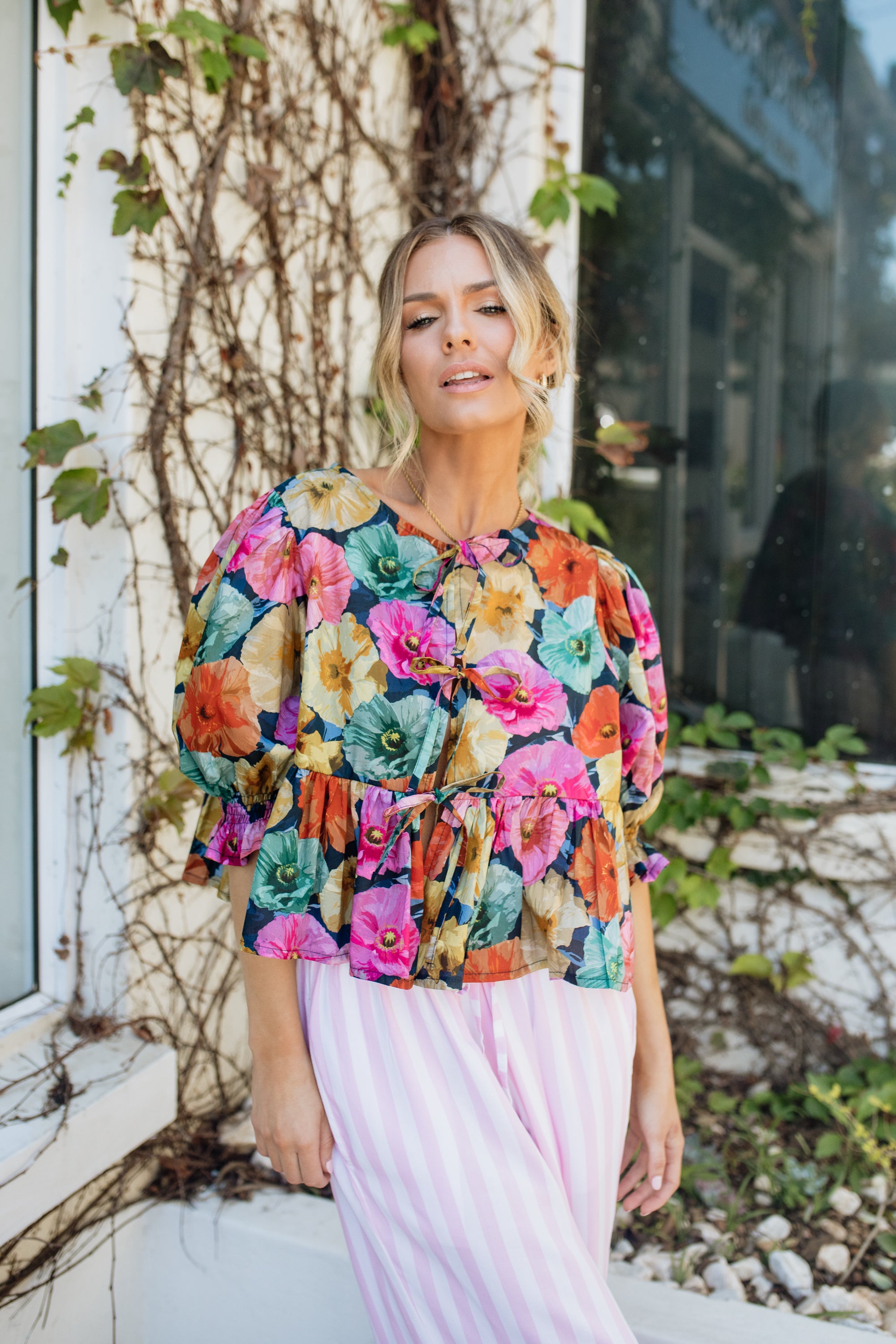 London Short Sleeve Top | Midnight Botanica