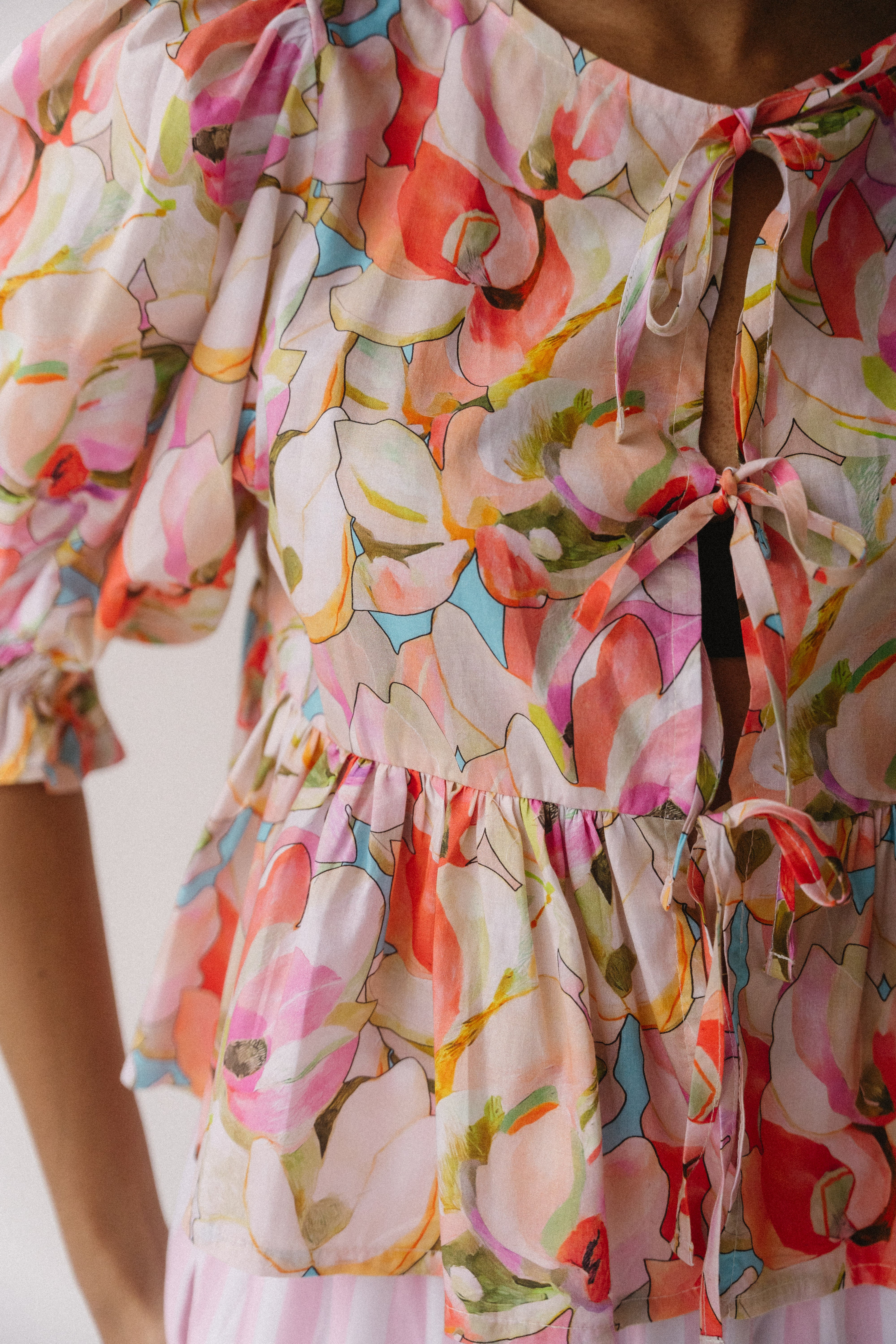 London Short Sleeve Top | Botanical Orchid